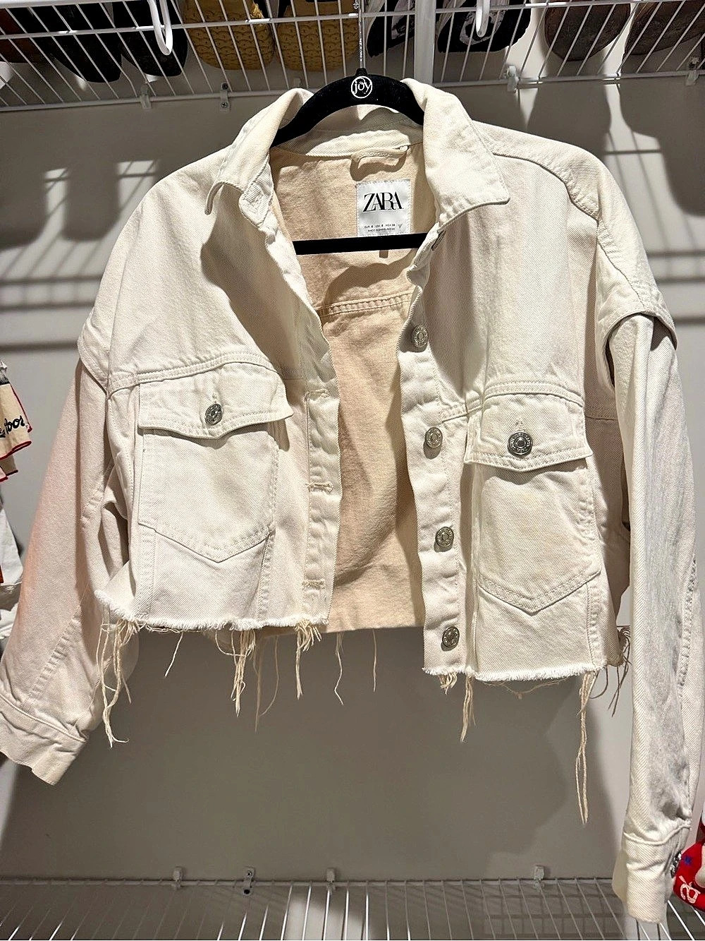 Zara Cropped Denim Jacket in Cream